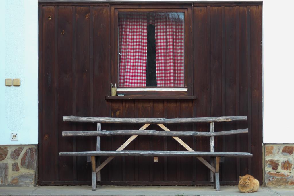 Tourist Farm Rooms Lovrec Jirsovci Buitenkant foto