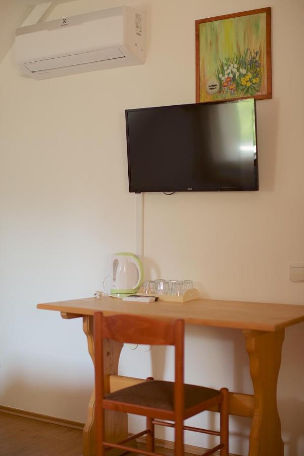 Tourist Farm Rooms Lovrec Jirsovci Buitenkant foto