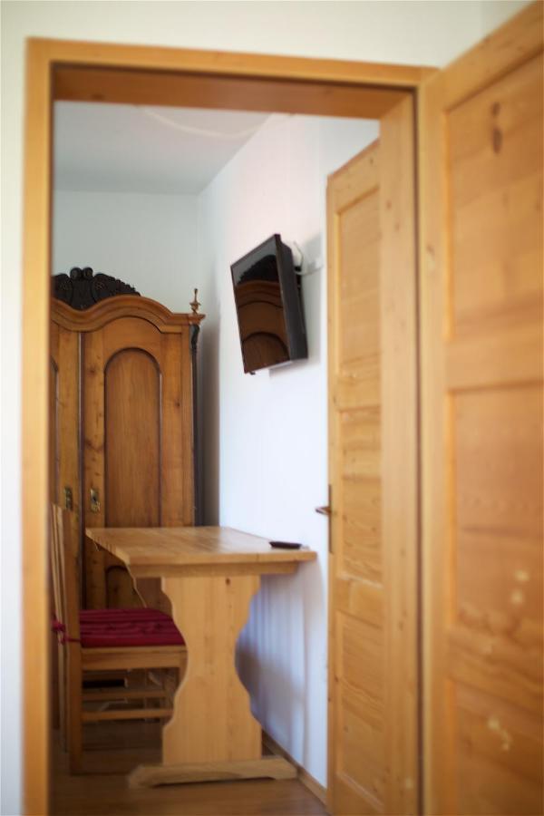 Tourist Farm Rooms Lovrec Jirsovci Buitenkant foto
